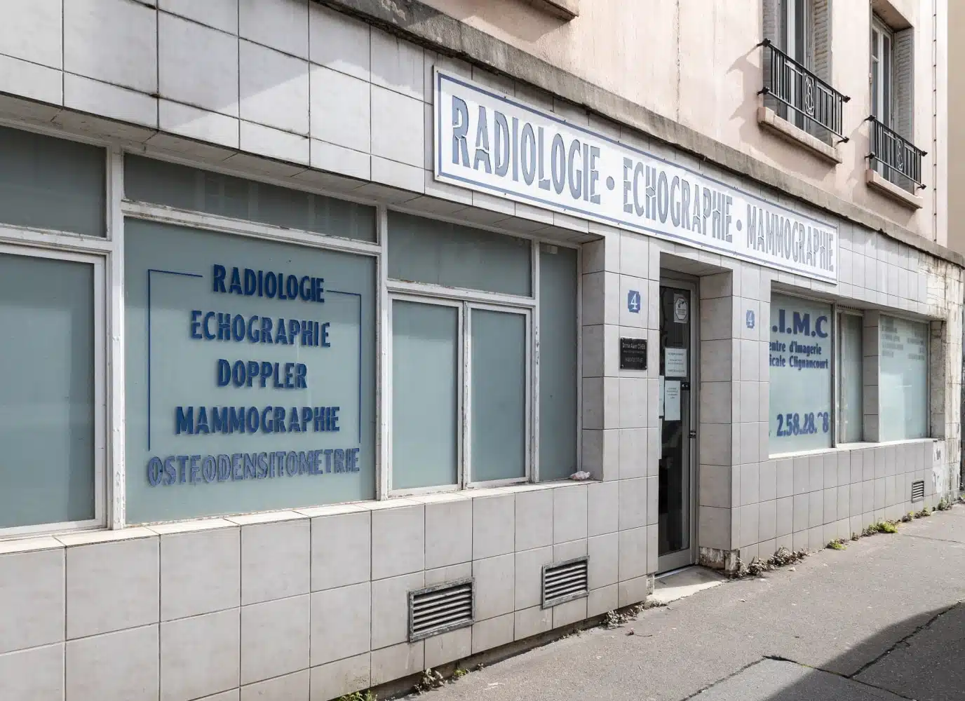 L entrre du centre d IRM et Scanner 18 eme | Groupe Revelis