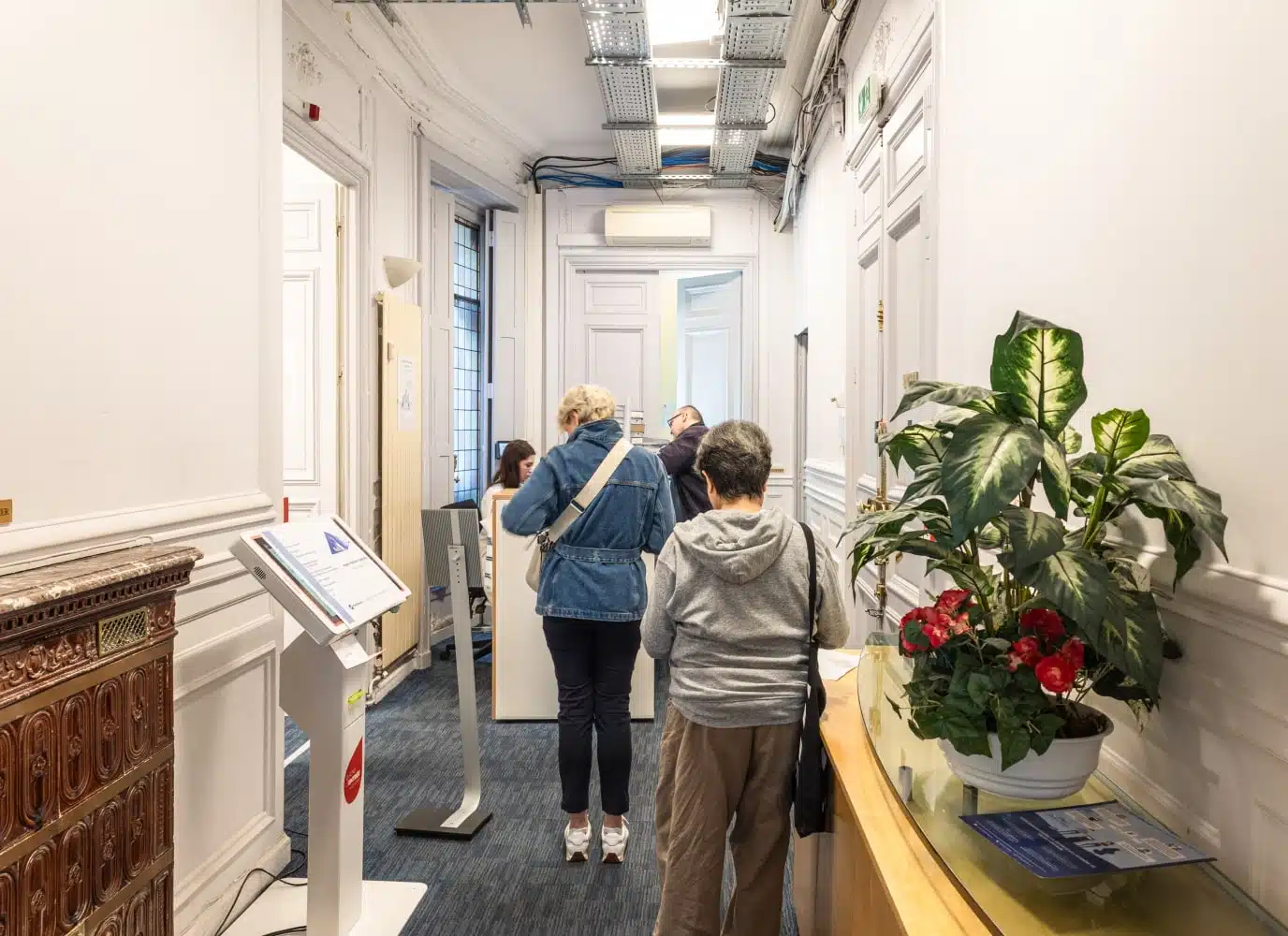File d attente a l accueil du centre d imagerie Medicale Pyramides | Groupe Revelis