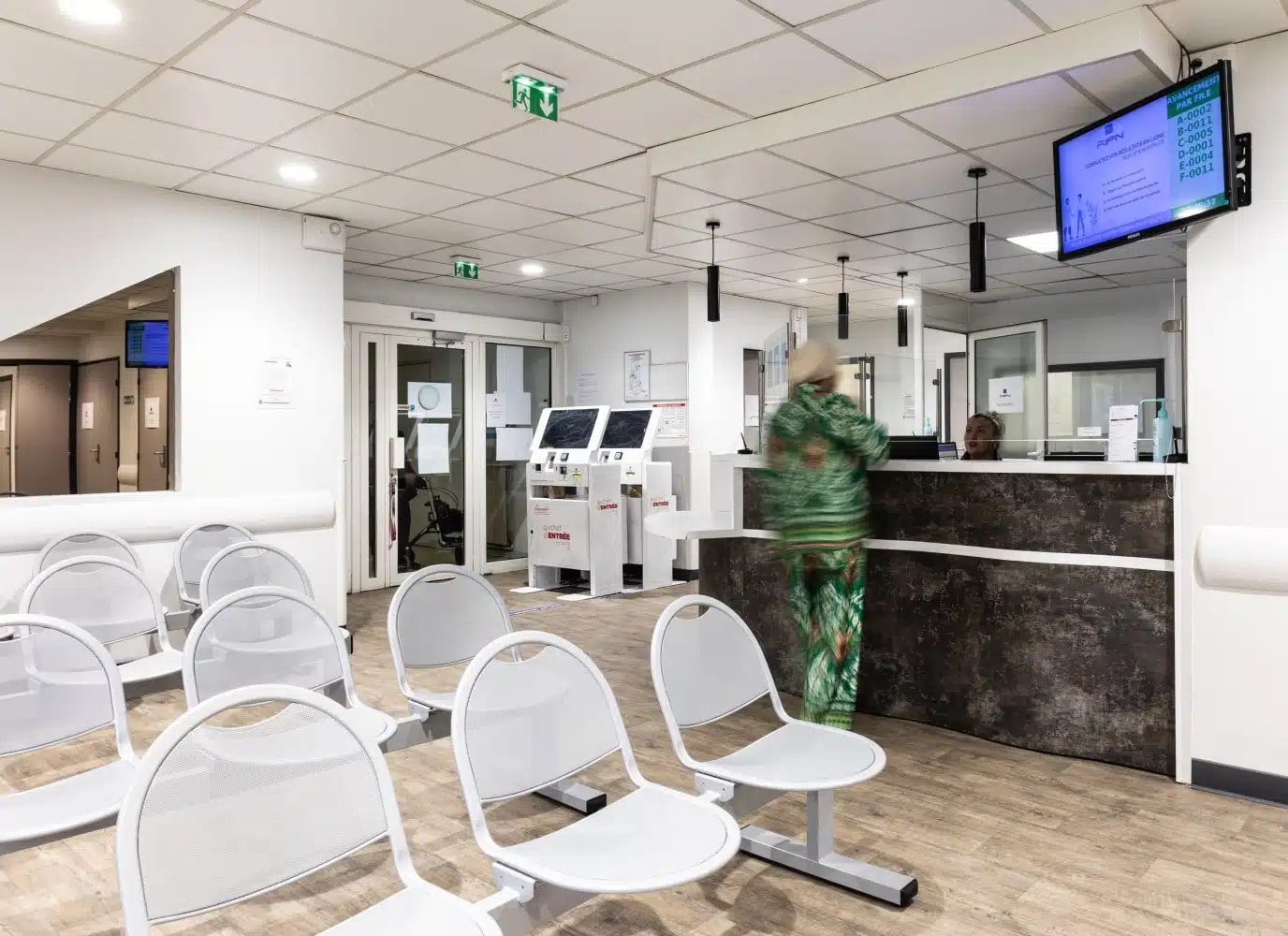 Salle d attente au Centre d imagerie medicale d epinay sur Seine | Groupe Revelis